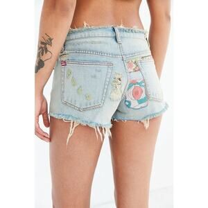 New UO x Bandit Essential Mid-rise Embroidered Denim Short Distressed Size 28
